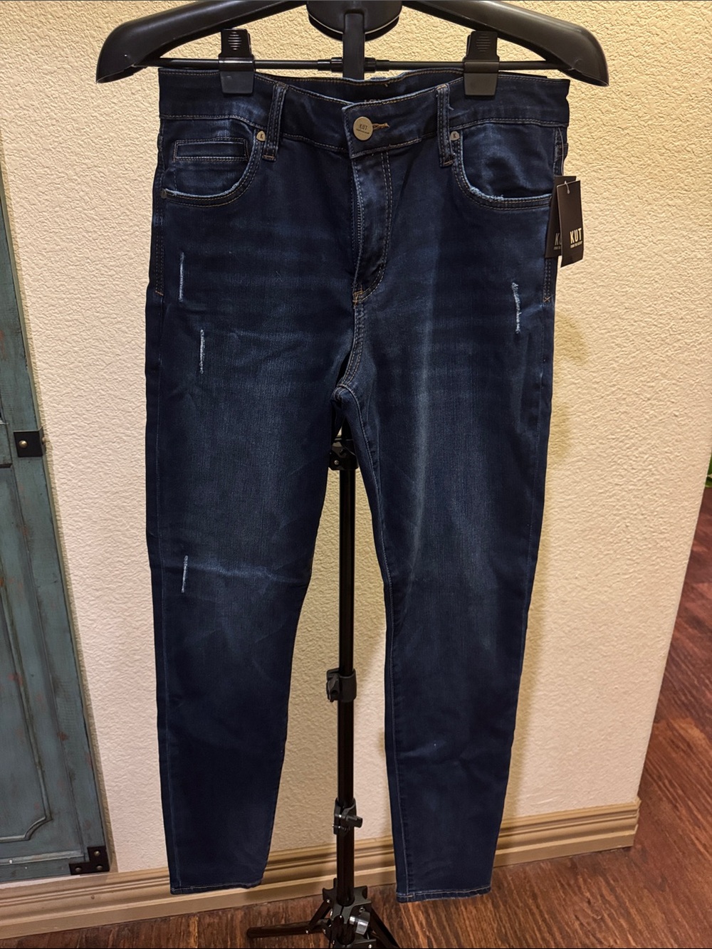 Kut from the Kloth Distressed Dark Blue Skinny Jeans